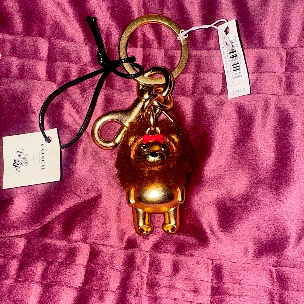 Coach Nwt 2018 Retired Coach Wizard of Oz Bear Keychain Charm the cowardly lion.